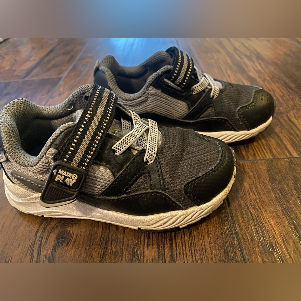 Stride rite toddler boy shoes size 7.5